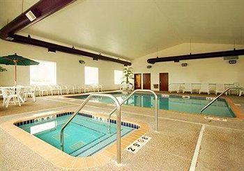 Becker Crossings By Grandstay Inn & Suites מראה חיצוני תמונה